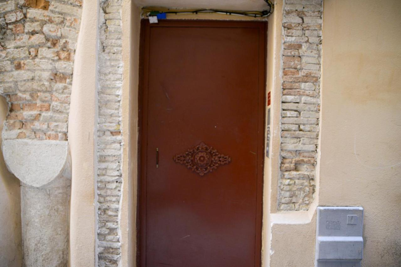Sunny Apartment In Heart Of Nice Old Town Екстер'єр фото